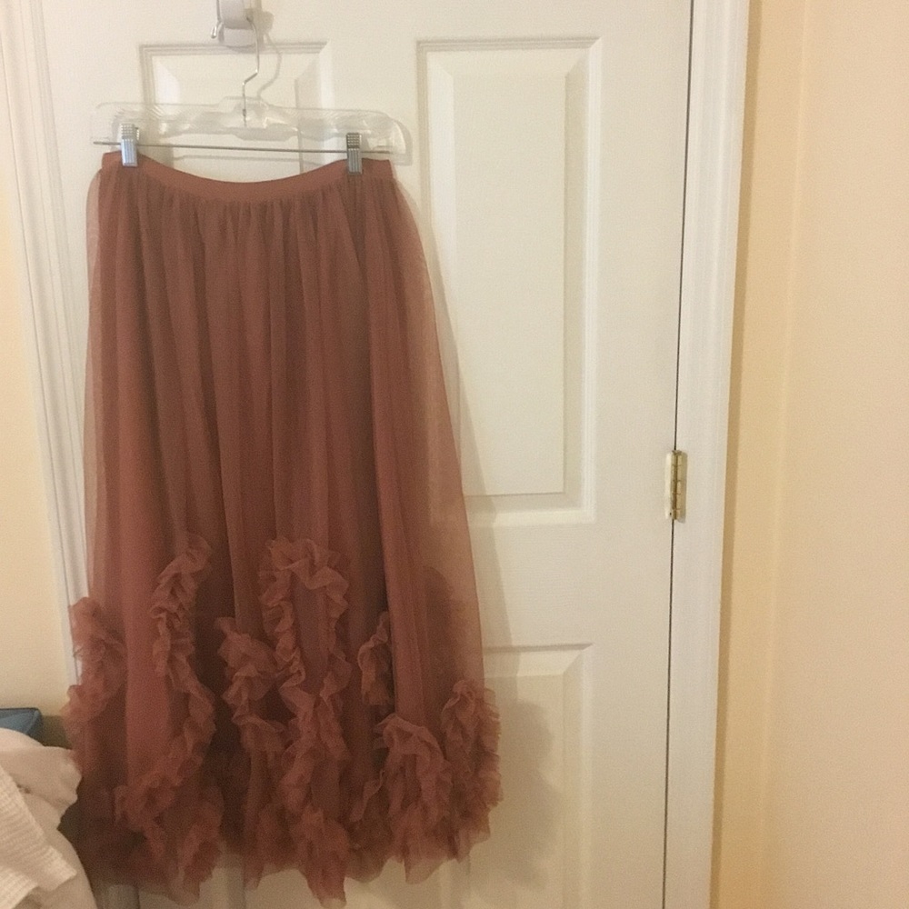 Anthropologie midi or maxi ruffled tulle skirt, size M.